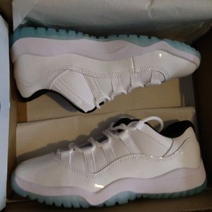 New Jordan 11 low
